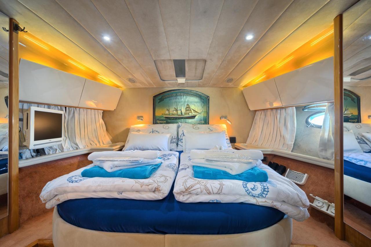 ホテル Luxury Yacht - Lex Of The Seas スプリト エクステリア 写真
